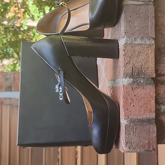 Coach Goldie Black Burnished Leather Updated Mary Jane Platform Heel 9.5 - Picture 3 of 15